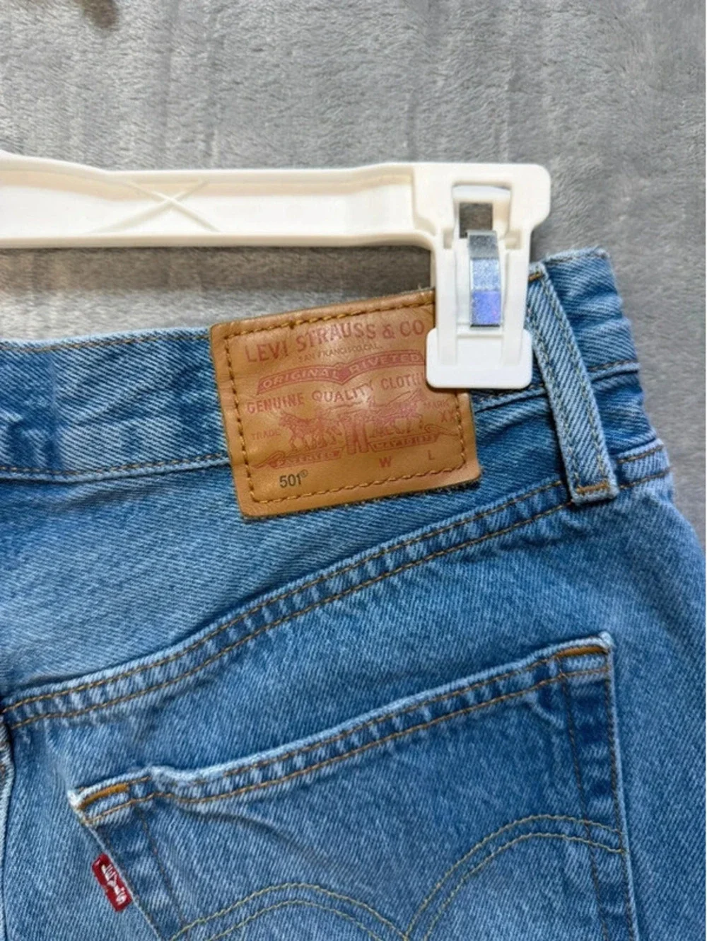 Levis Premium 501 Original High Rise Cut Off Denim Shorts Medium Wash Size W27